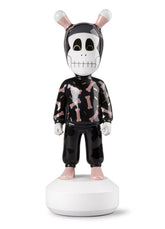 The Guest by Jun Oson - Big Sculpture. Limited Edition