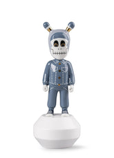 The Guest by Jun Oson - Little Sculpture. Numbered Edition