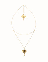 Double Short Chain Pendant With Stingray - Gold