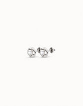 Stud Earrings With Pearl