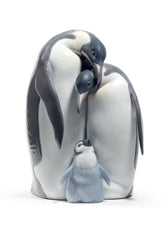 Penguin Family Figurine