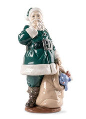 Santa Is Here Sculpture, Green