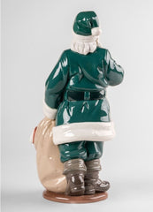 Santa Is Here Sculpture, Green