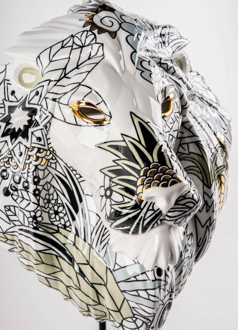 Lion Mask / Wild Nature
