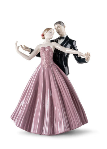 Anniversary Waltz Sculpture