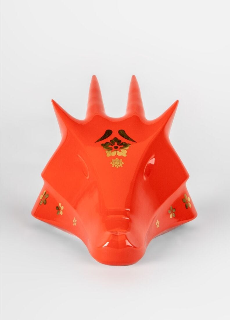 The Dragon Sculpture, Red/Gold