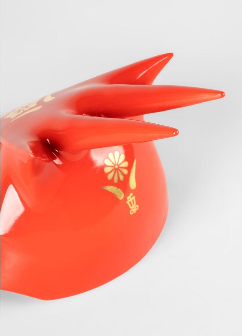 The Dragon Sculpture, Red/Gold