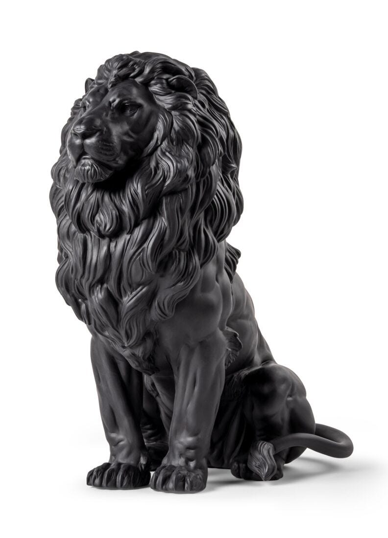 Majestic Lion Sculpture