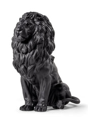 Majestic Lion Sculpture