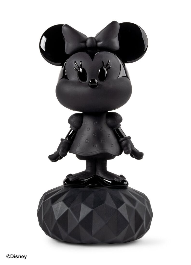 Minnie Total Black Sculpture