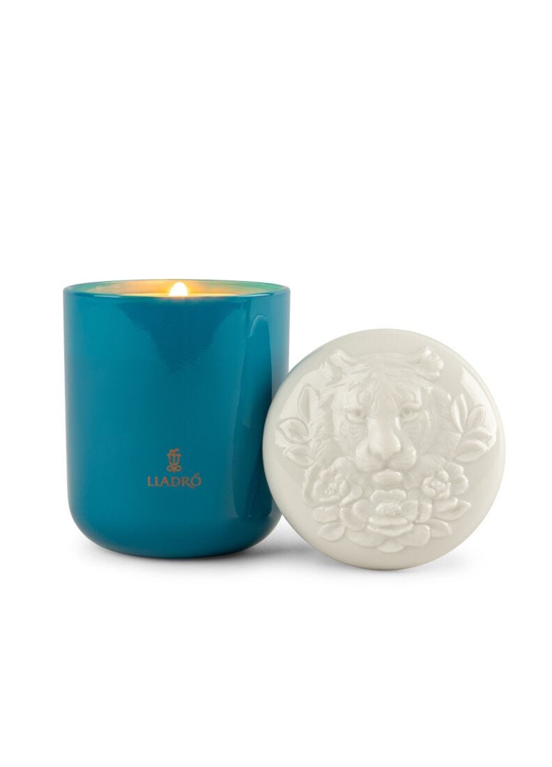 Tiger Candle, Moonlight