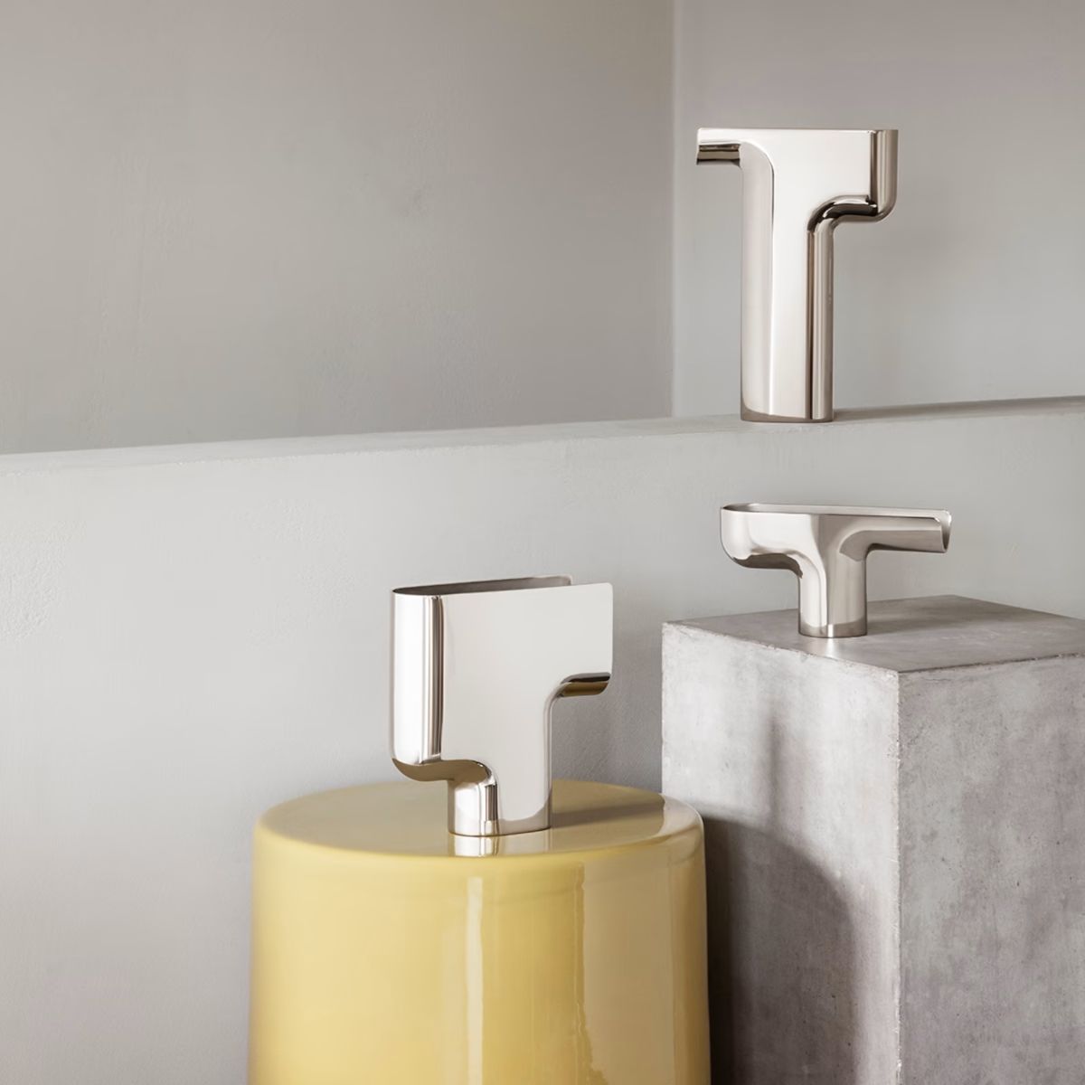 Nendo Vase B, Medium Stainless Steel, Mirror