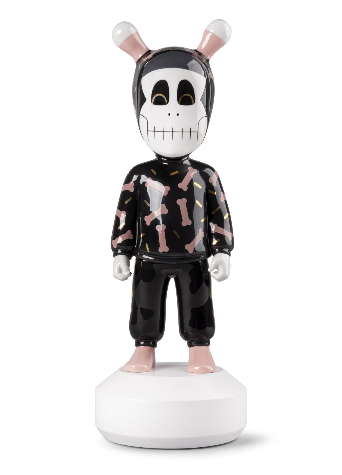The Guest by Jun Oson - Big Sculpture. Limited Edition