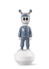 The Guest by Jun Oson - Little Sculpture. Numbered Edition