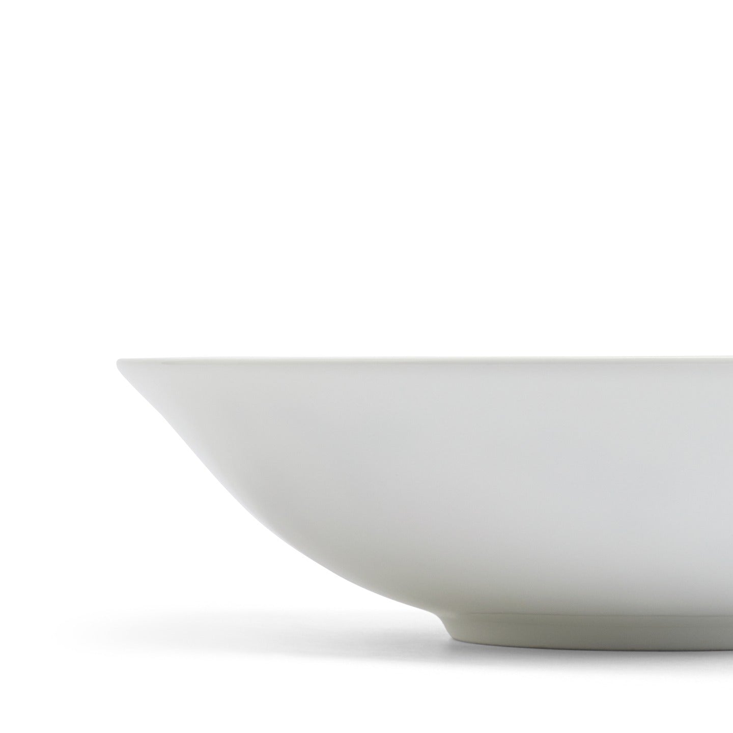 Wild Strawberry Couped Bowl 8 in