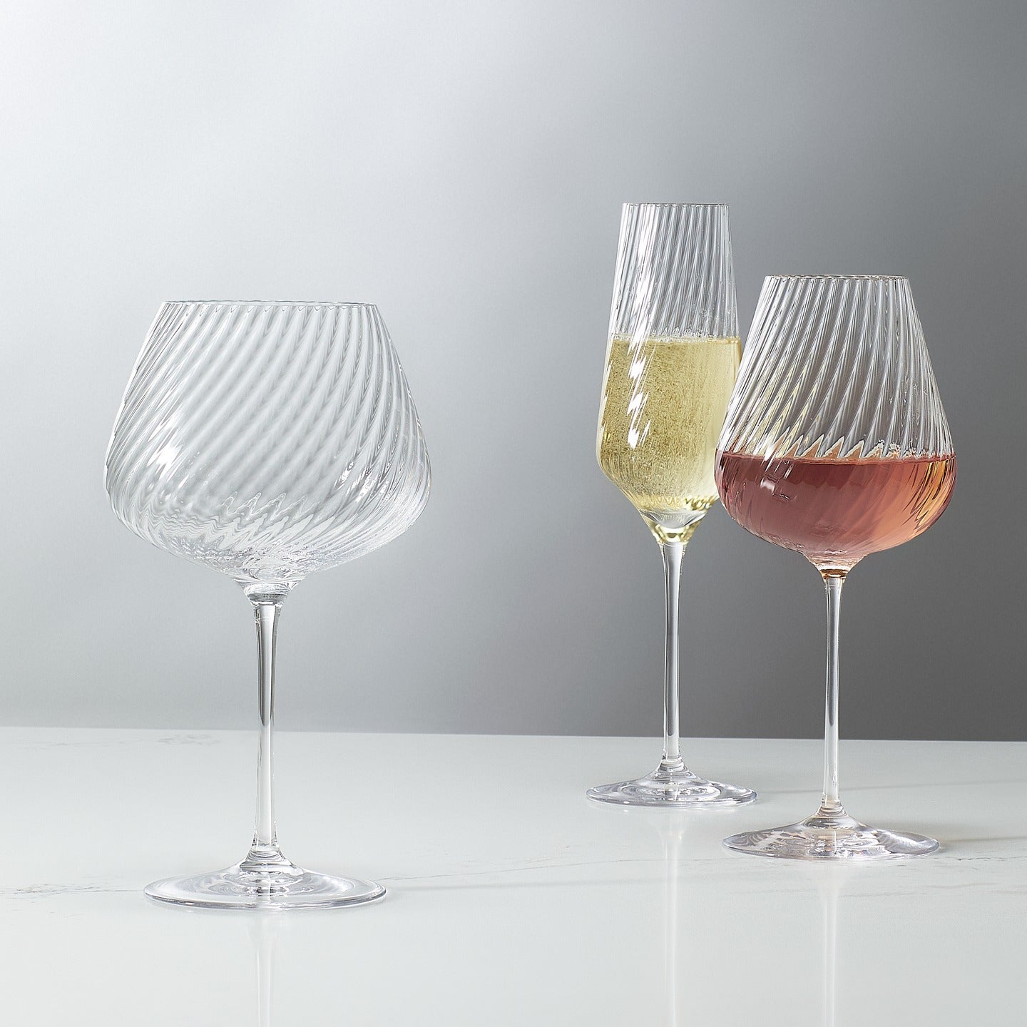 Vera Wang Swirl Red Wine Glass Set of 2