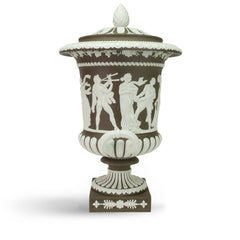 Iconic Borghese Vase Marsh Green