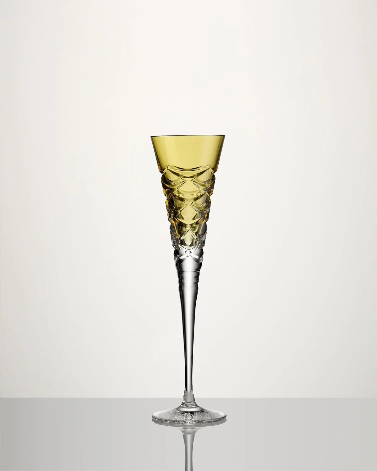 Winter Wonders Flutes Pinecone Gold, Set of 2