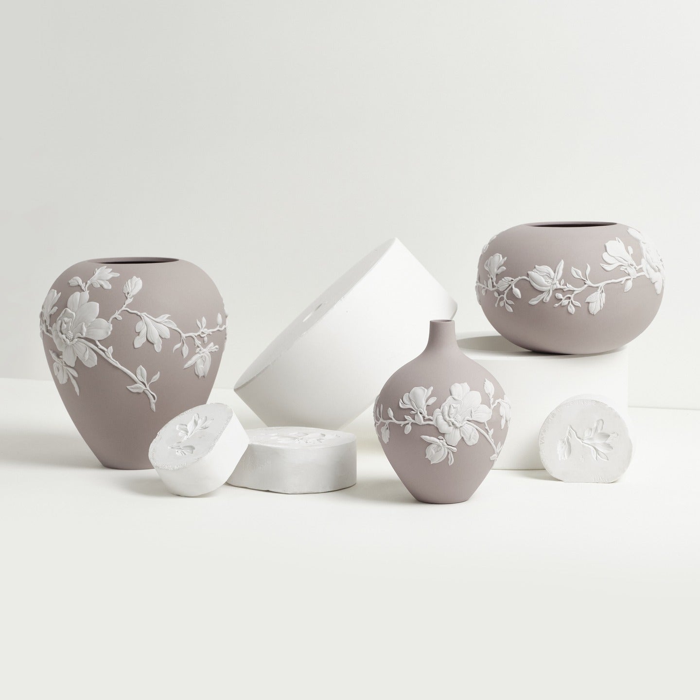 Magnolia Blossom Rose Vase Mink