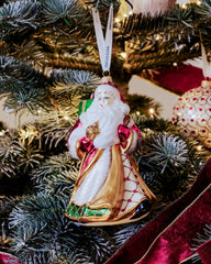 Holiday Heirlooms Santa Ornament