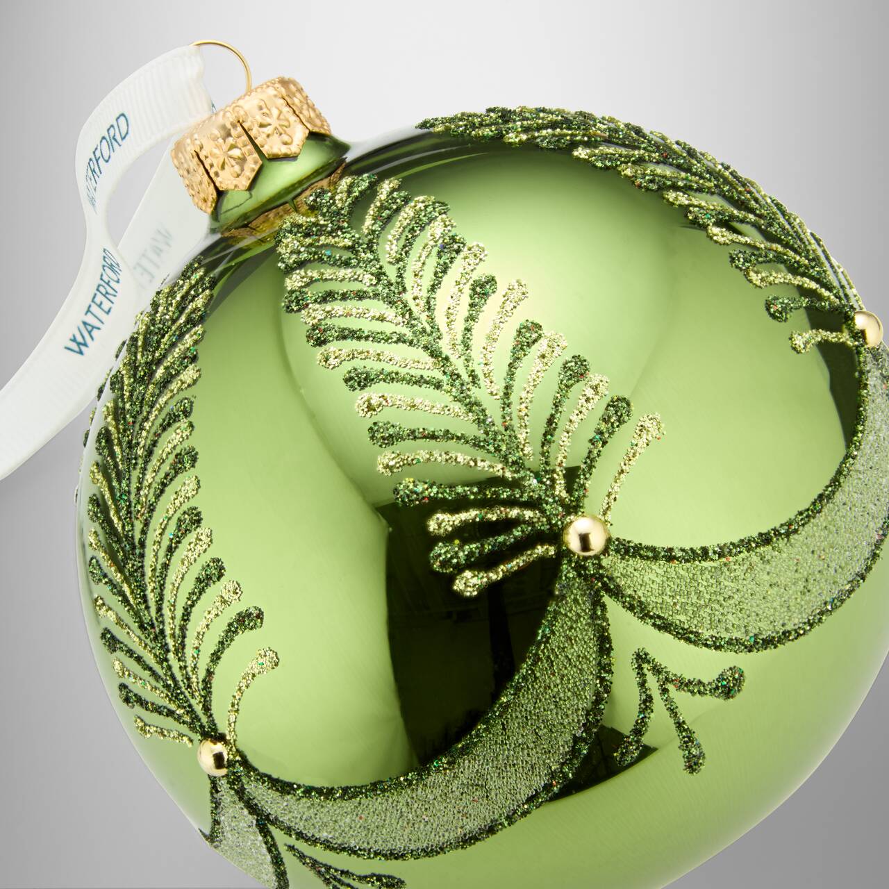 Holiday Heirlooms Green Bauble Ornament