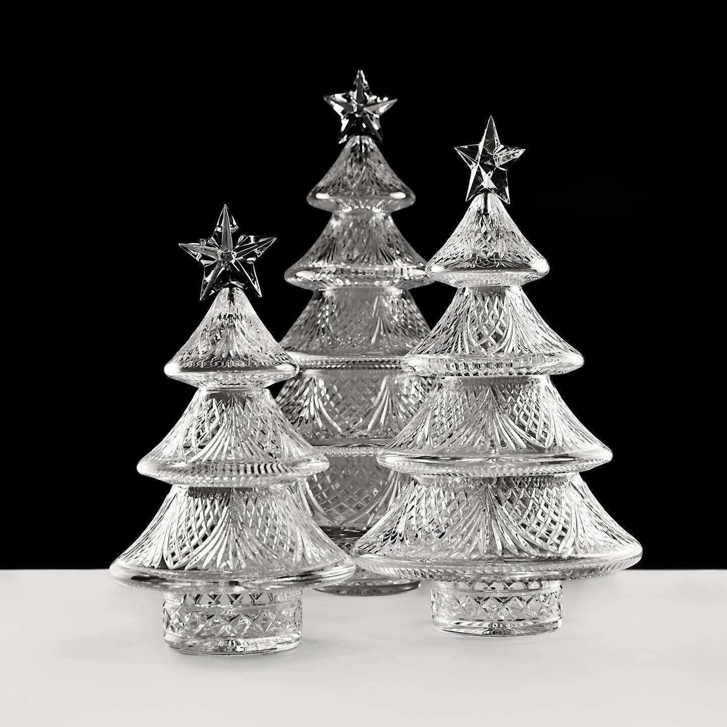 Sculpted Medium Christmas Tree