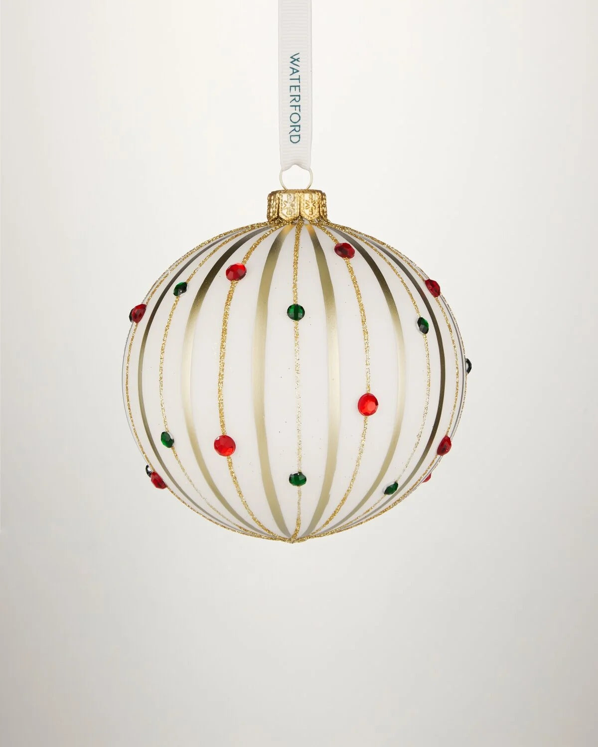 Holiday Heirlooms Winter Jewels Bauble Ornament