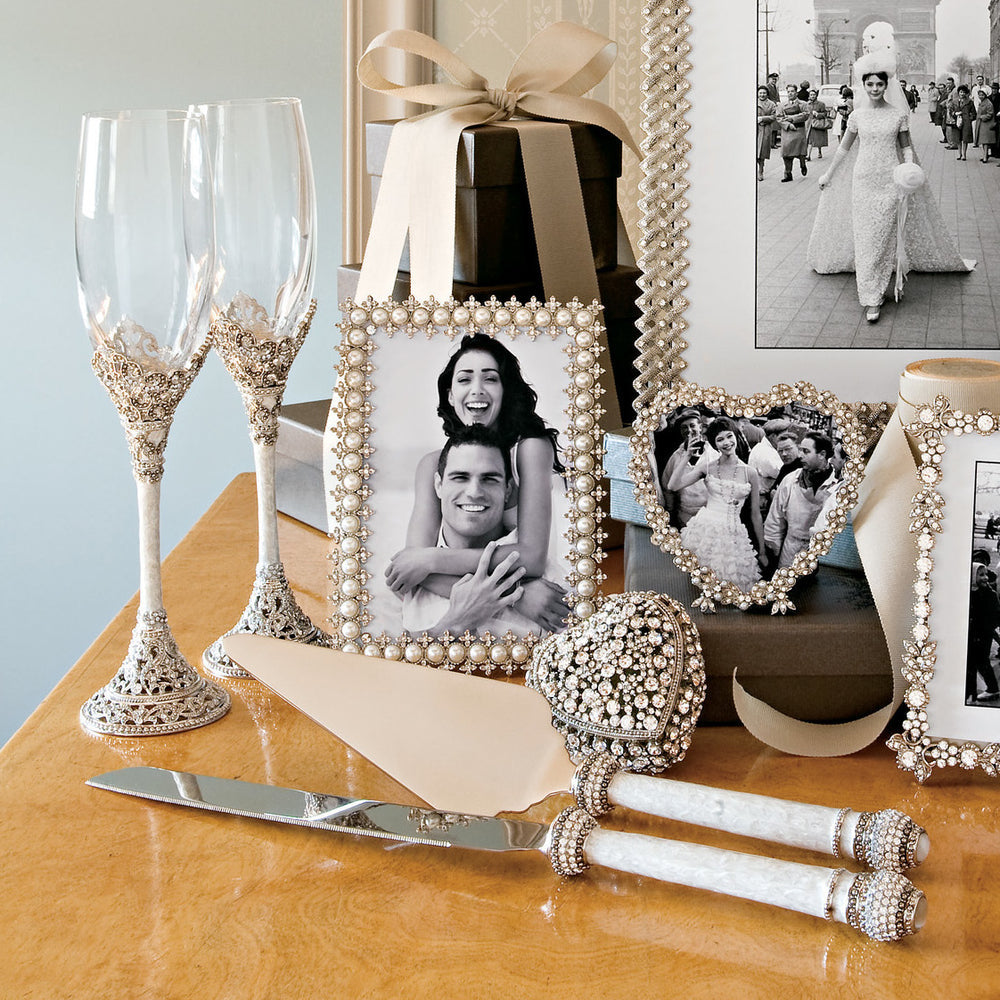 Crystal & Pearl Frame