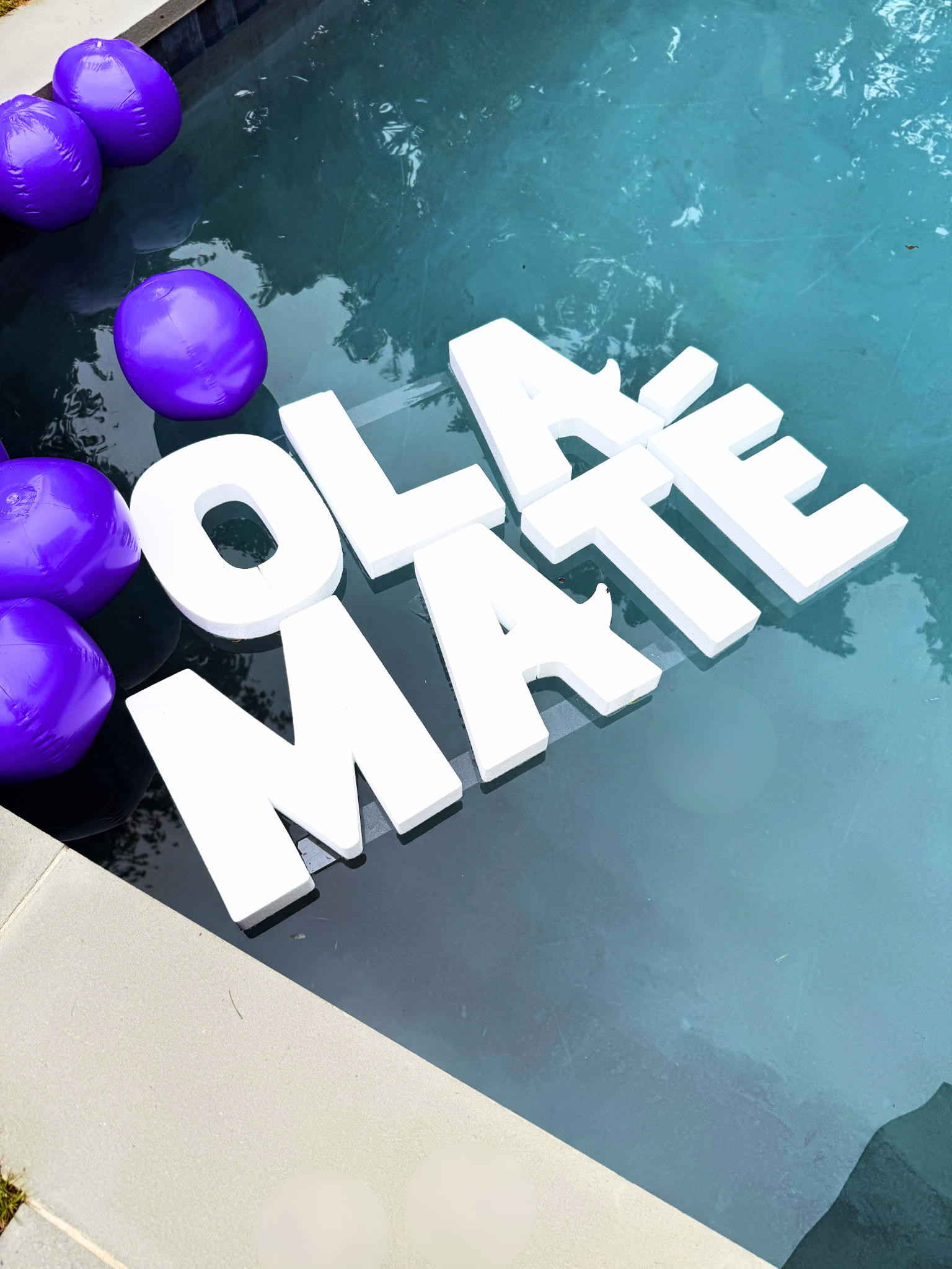 Small Letters Float Custom Floating Pool Letters – Stylo Letters Collection – Dalmazio Design
