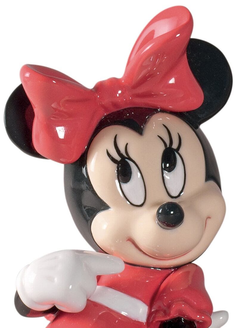 Minnie Mouse Figurine