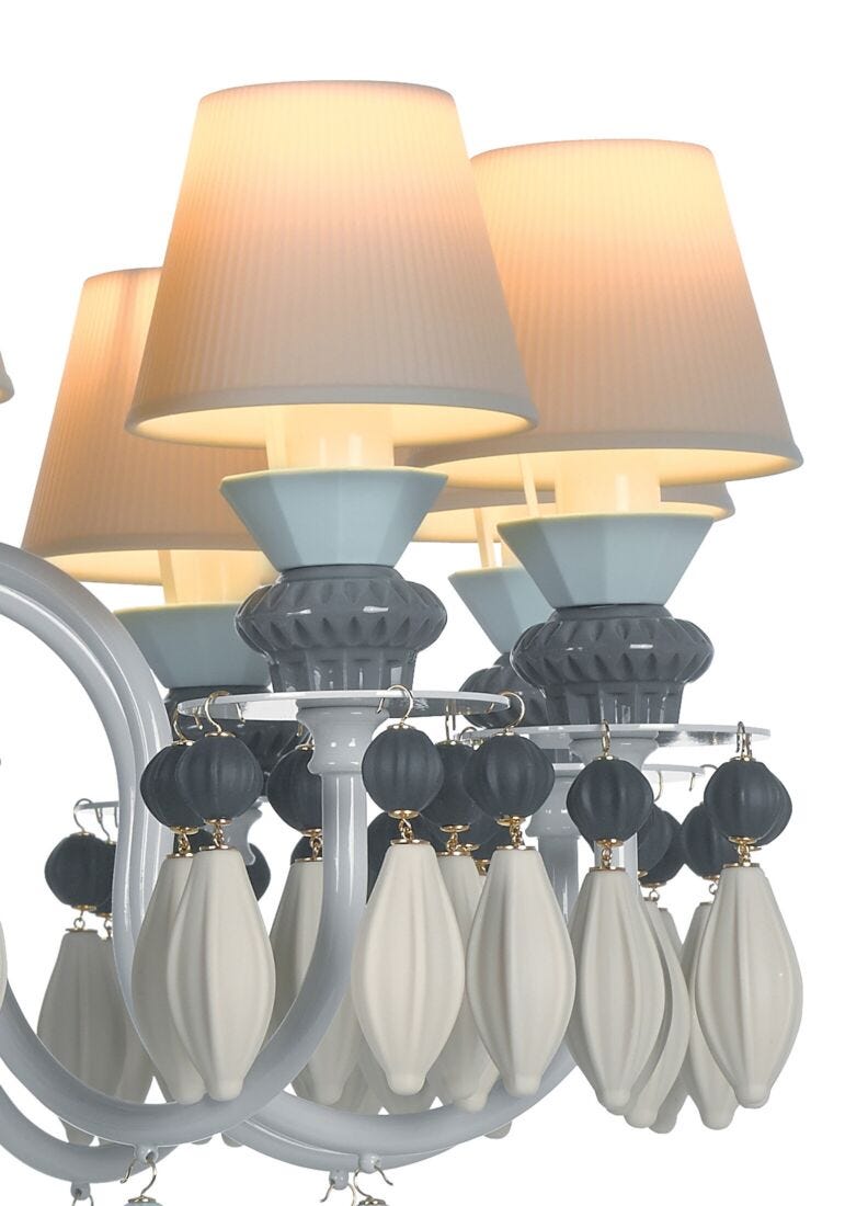 Belle De Nuit 12 Lights Chandelier. Black (us)