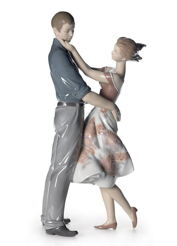 Happy Encounter Couple Figurine