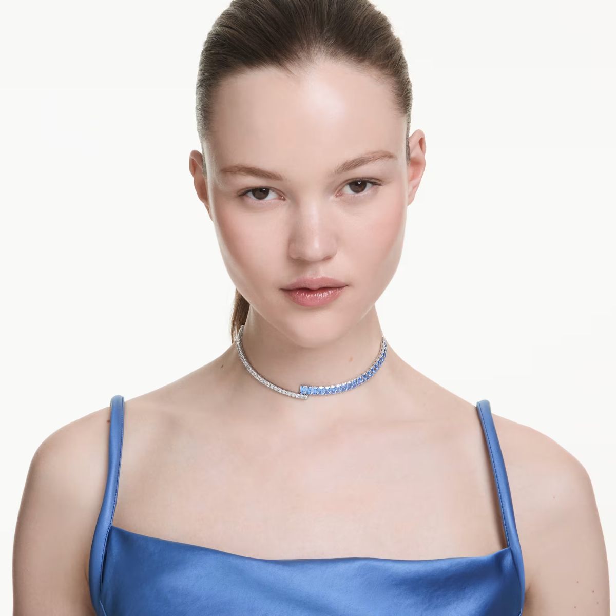 Matrix choker Mixed cuts, Blue, Rhodium plated