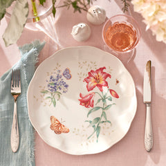 Butterfly Meadow 18-Piece Dinnerware Set