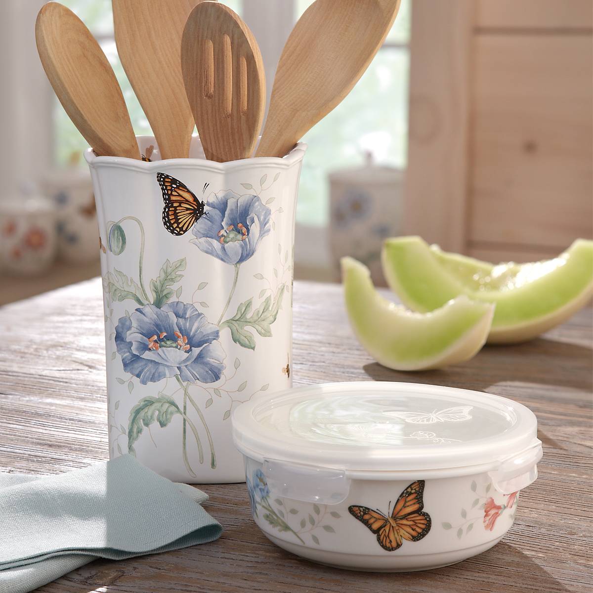 Butterfly Meadow Serve & Store Container