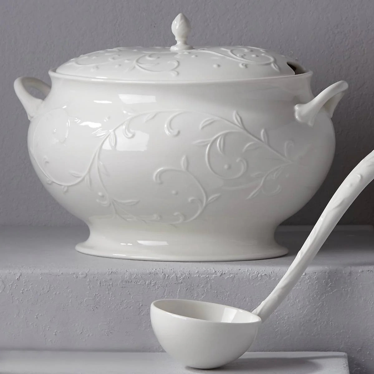 Opal Innocence Carved 3-Piece Soup Tureen Set