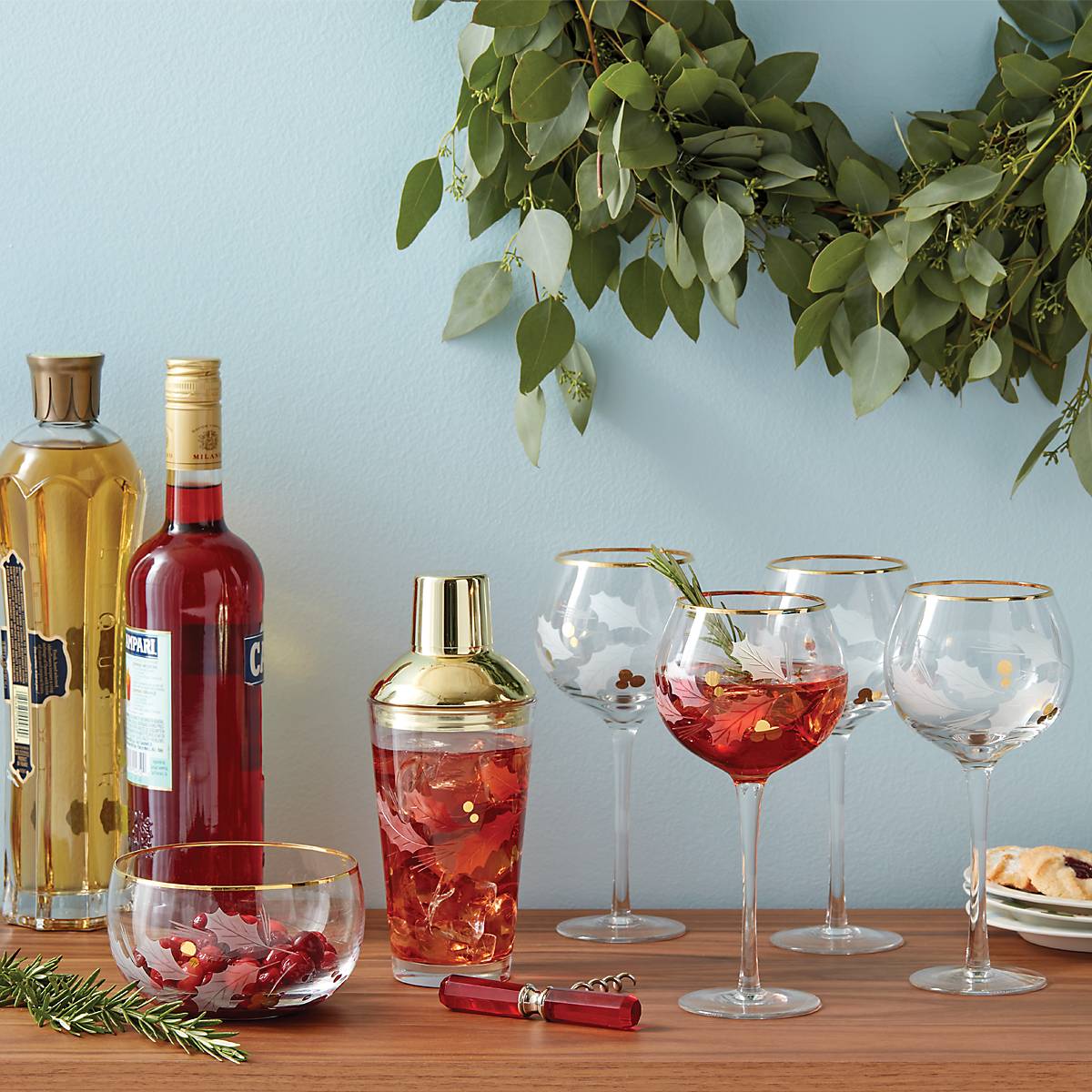 Holiday™ Gold 4-Piece Balloon Glass Set