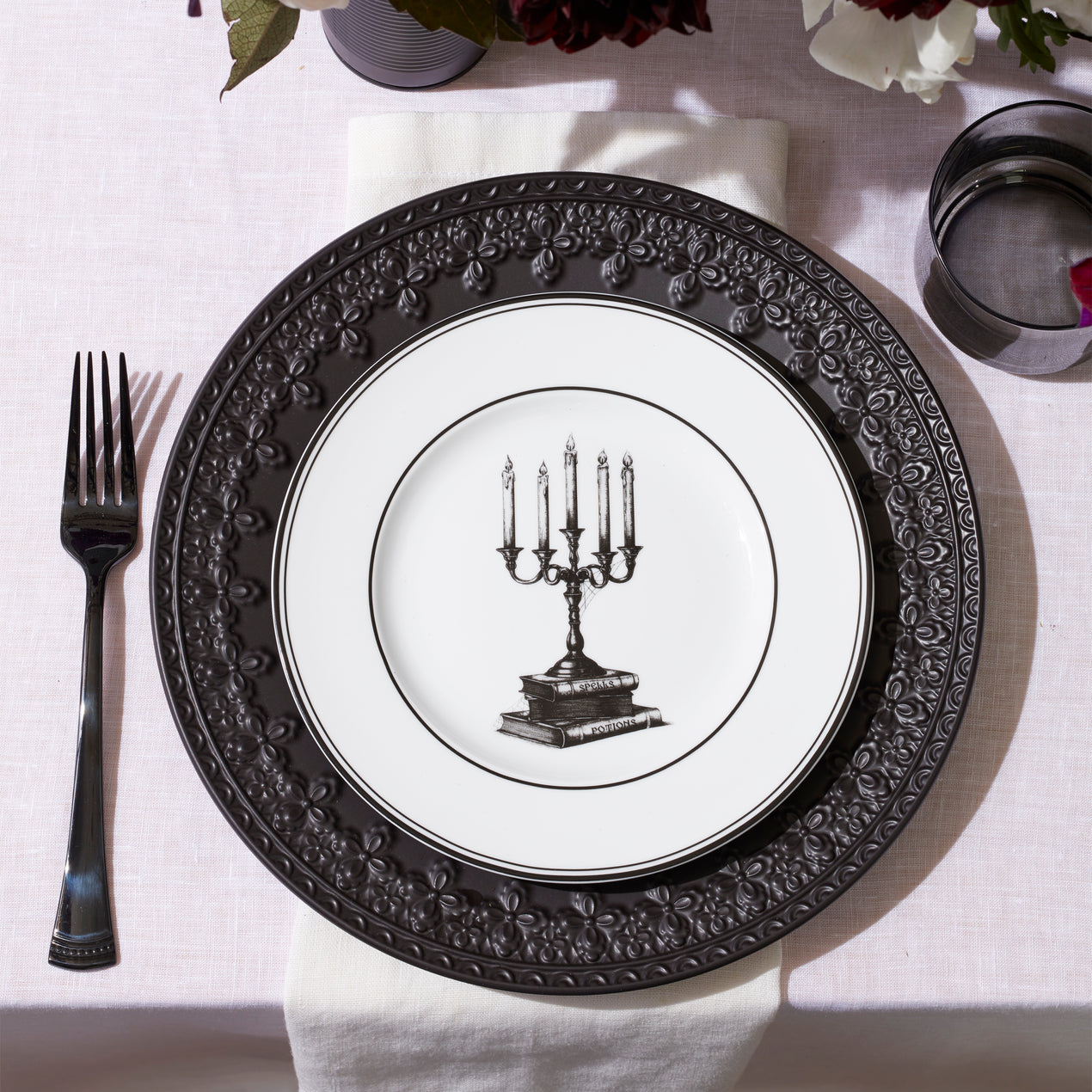 Vintage Halloween 4-Piece Dessert Plate Set