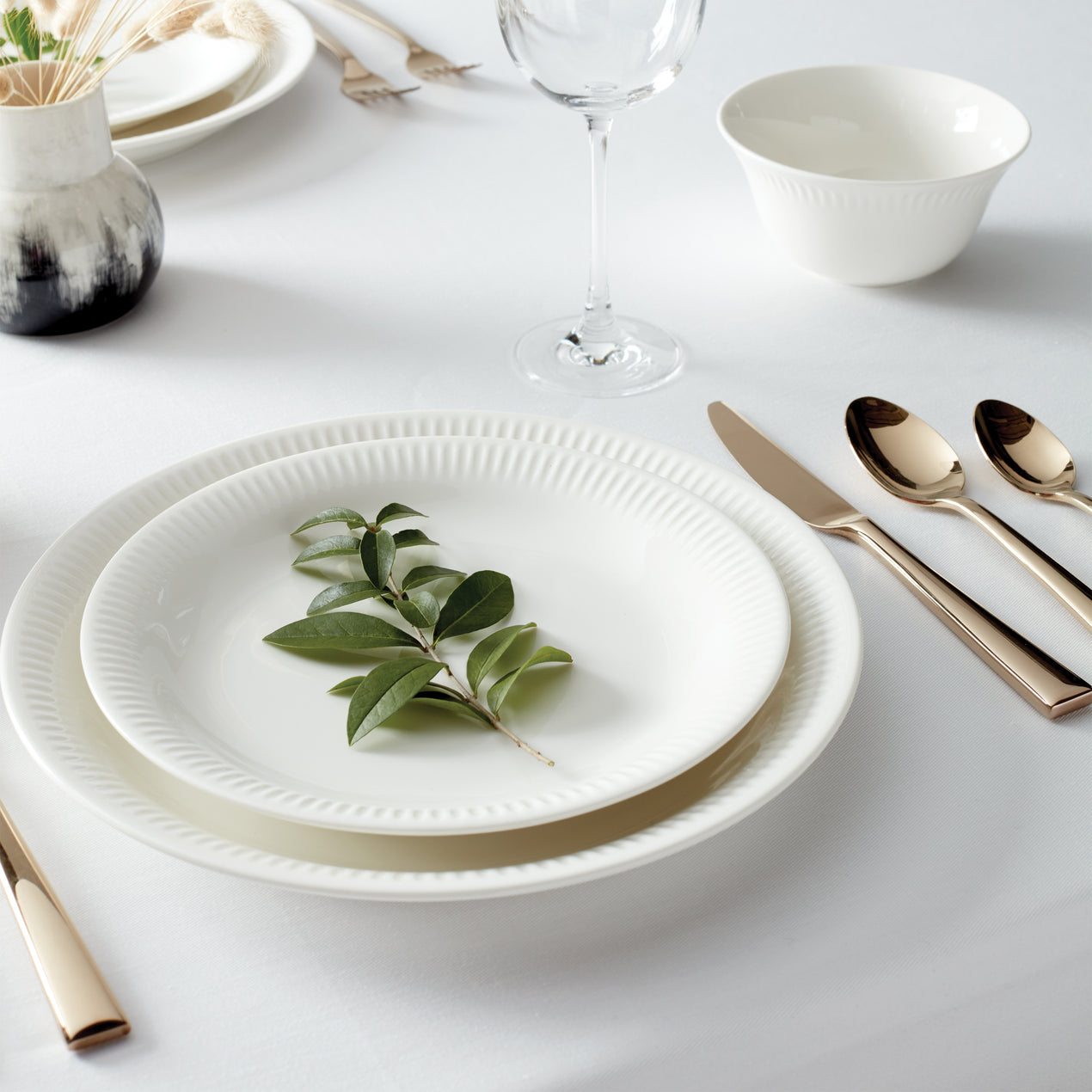 Profile White Porcelain 4-Piece Accent Plate Set