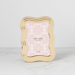 South Street 5" X 7" Gold Wavy Frame