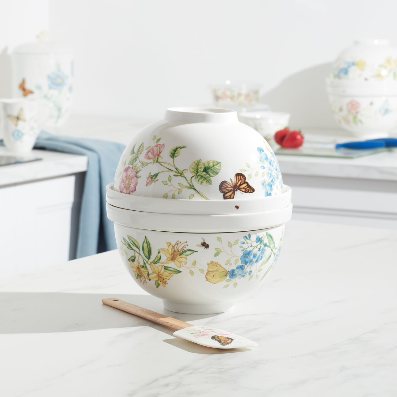 Butterfly Meadow Luna 8-Piece Nesting Dinnerware Set