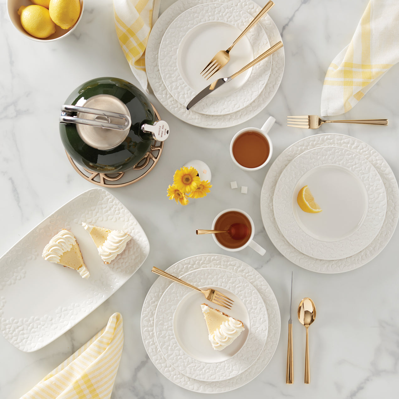Blossom Lane 16-Pc. Dinnerware Set, Service For 4
