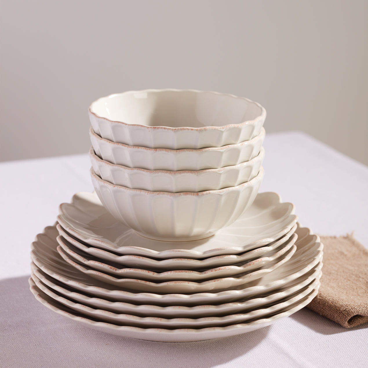 French Perle Scallop 4-Piece Bowl Set