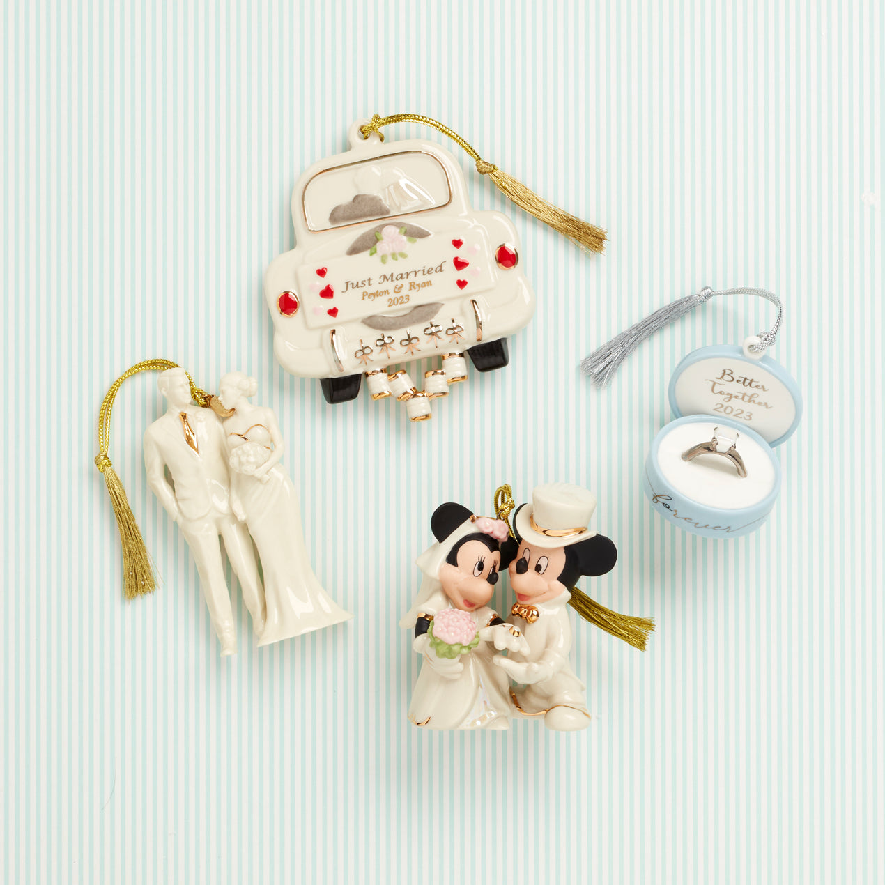Minnie'S Dream Wedding Ornament