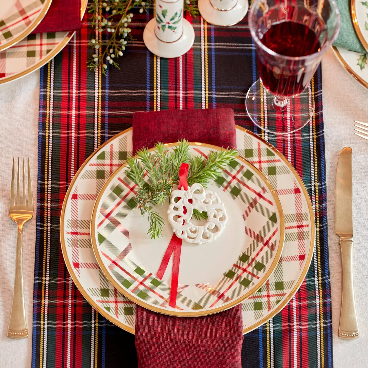 Holiday Plaid Dw 12 Piece Set