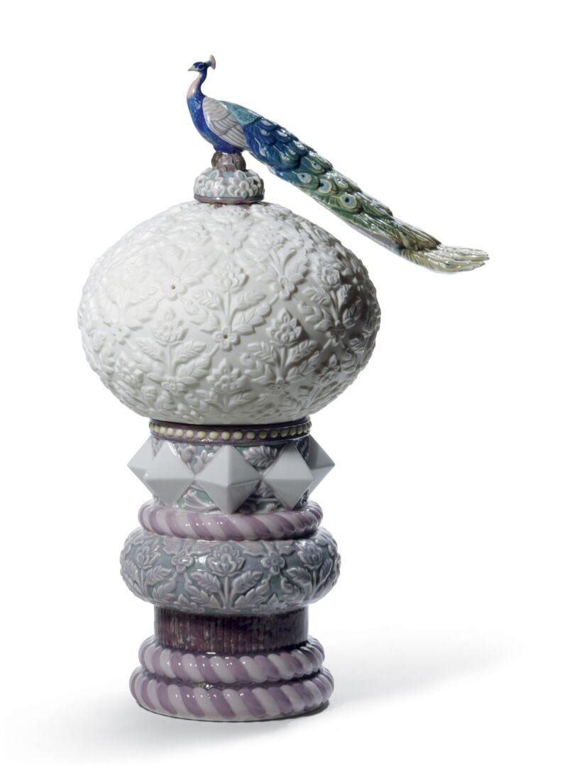 Peacock Table Lamp (US)
