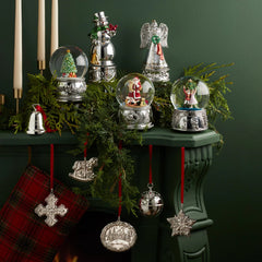 Tree Musical Snow Globe