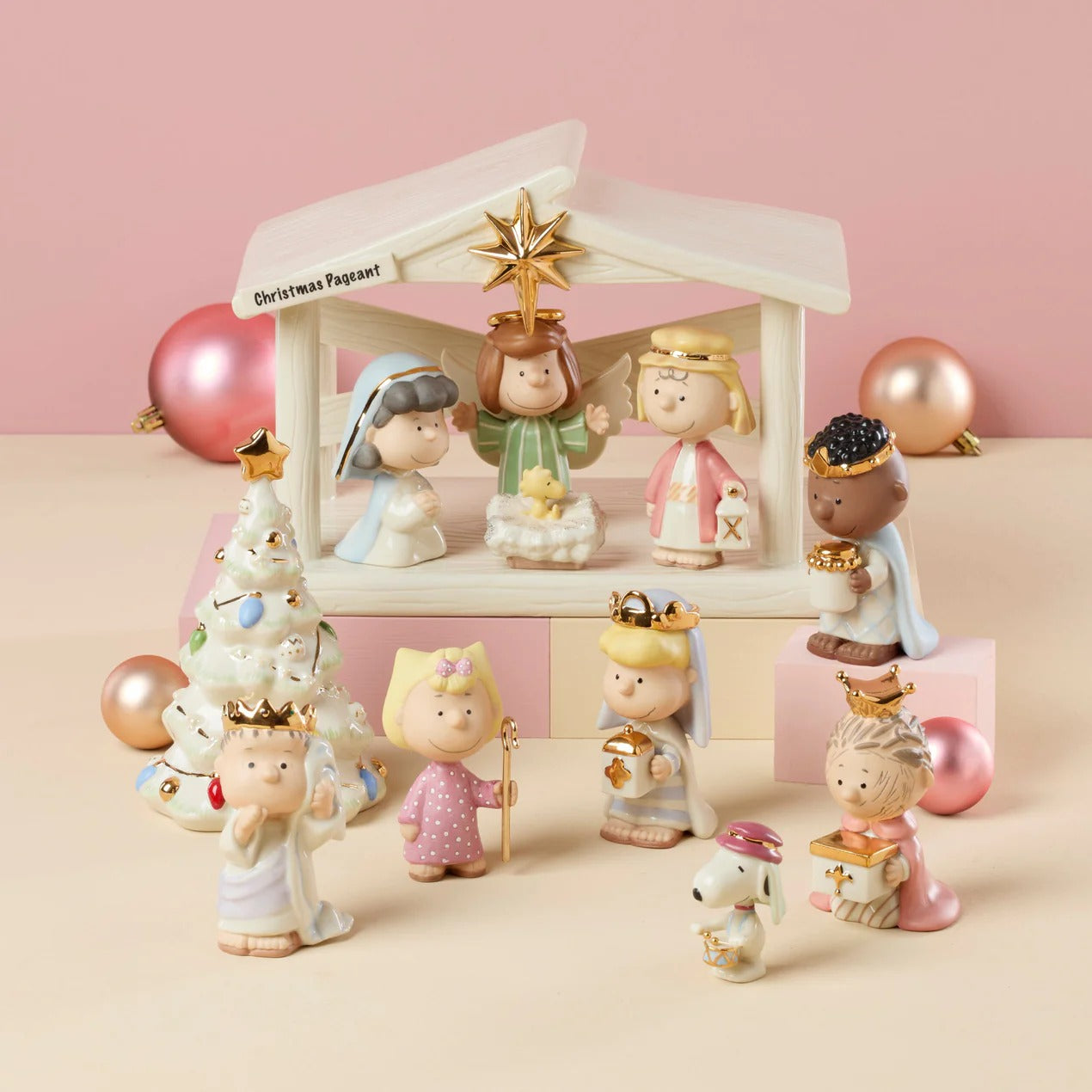 The Christmas Pageant 12 Piece Set