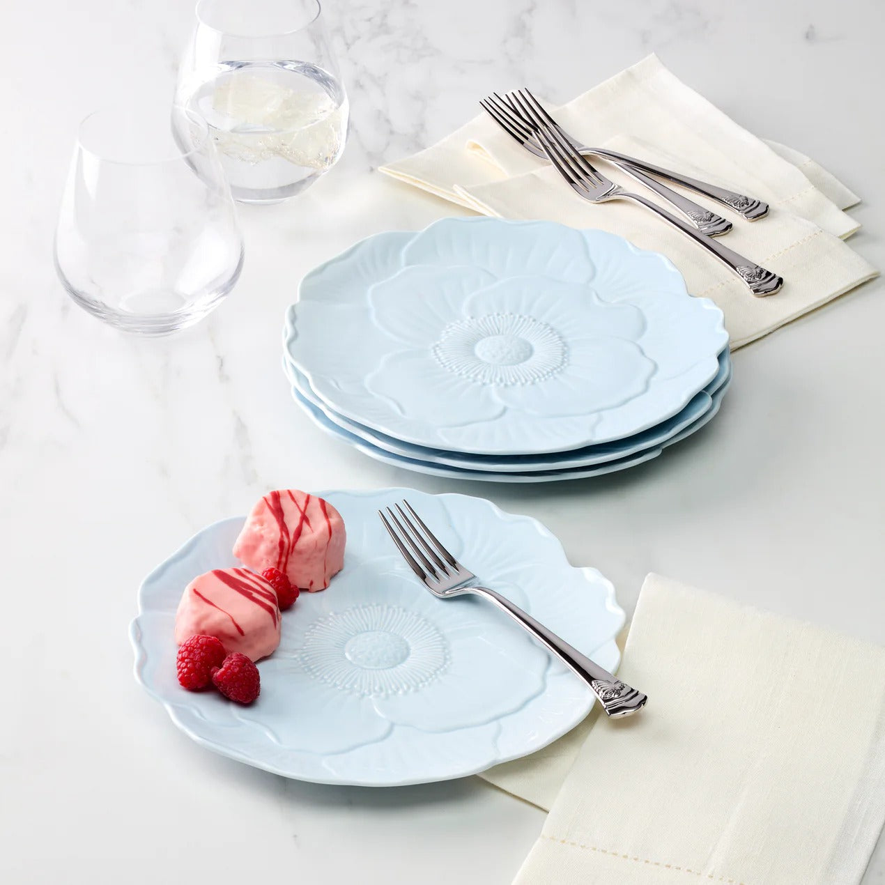 Butterfly Meadow Floral Set Of 4 Accent Plates - Blue