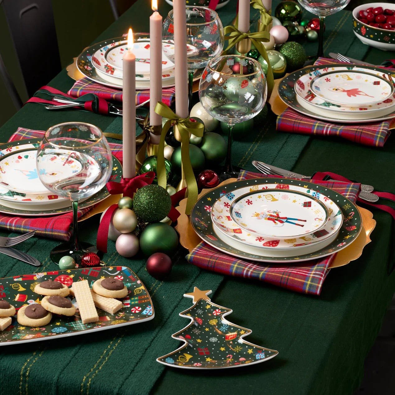 Nutcracker Ballet Accent Plates - Set of 4
